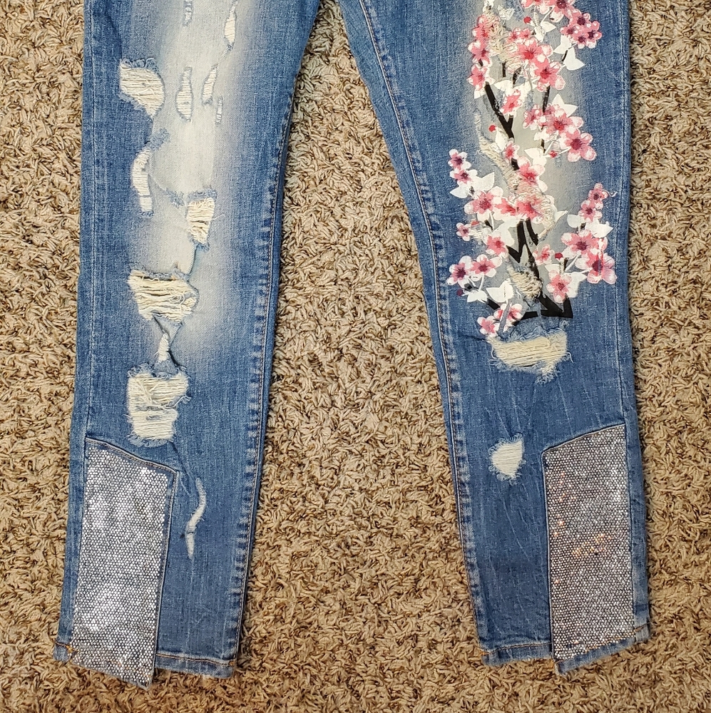 Jeans - Picture 4 of 4
